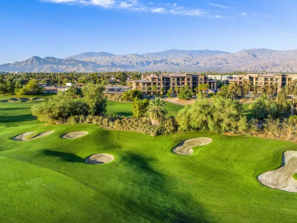 Palm Desert – Relaxation and Golf