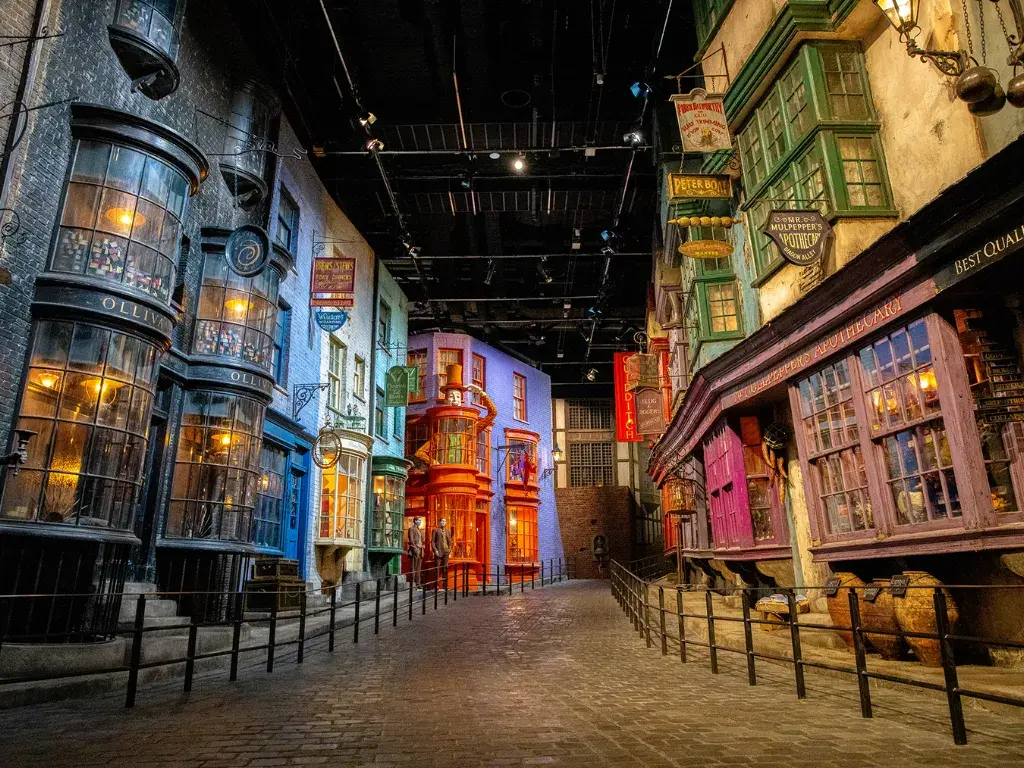 Warner Bros. Studio Tour - Los Angeles